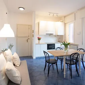 Casa In Centro Tre Locali Con Terrazzo Milano Marittima